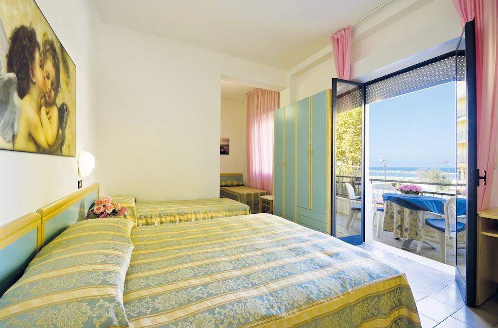 Hotel Pineta Bellaria-Igea Marina Pokoj fotografie