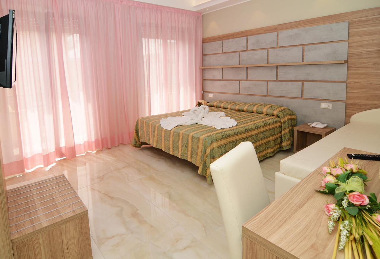 Hotel Pineta Bellaria-Igea Marina Exteriér fotografie